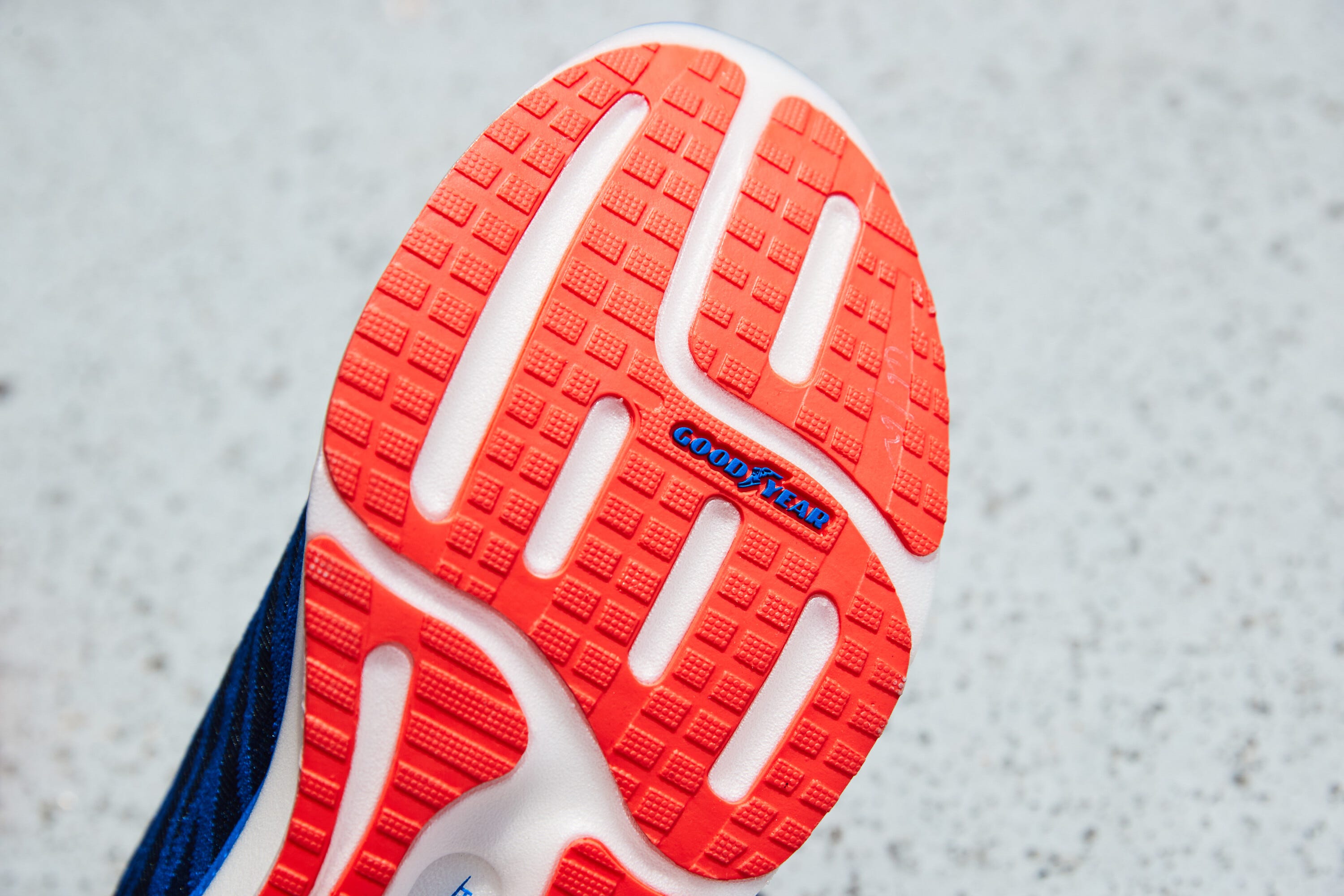 skechers gorun razor excess 2