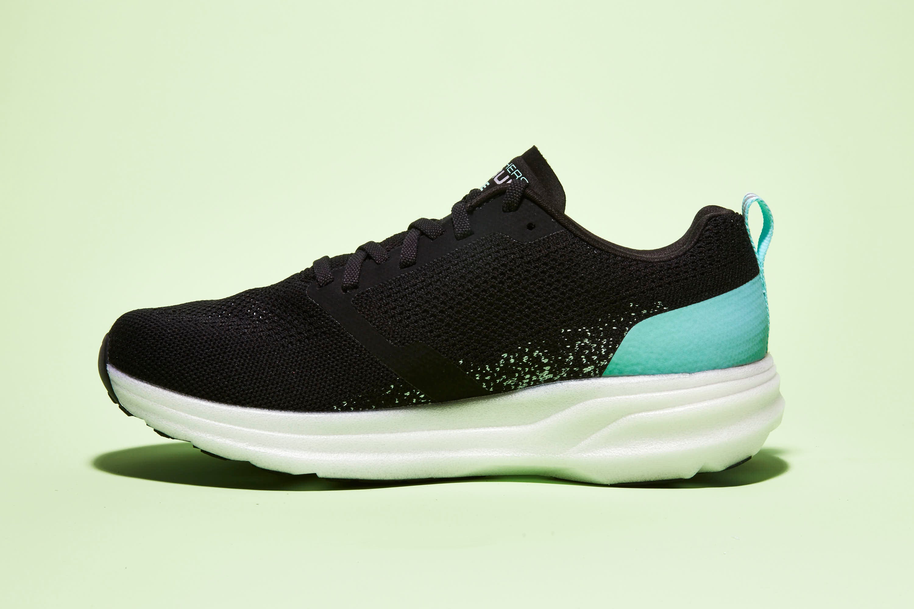 Shoe, Footwear, Outdoor shoe, White, Sneakers, Black, Walking shoe, Sportswear, Green, Running shoe, 