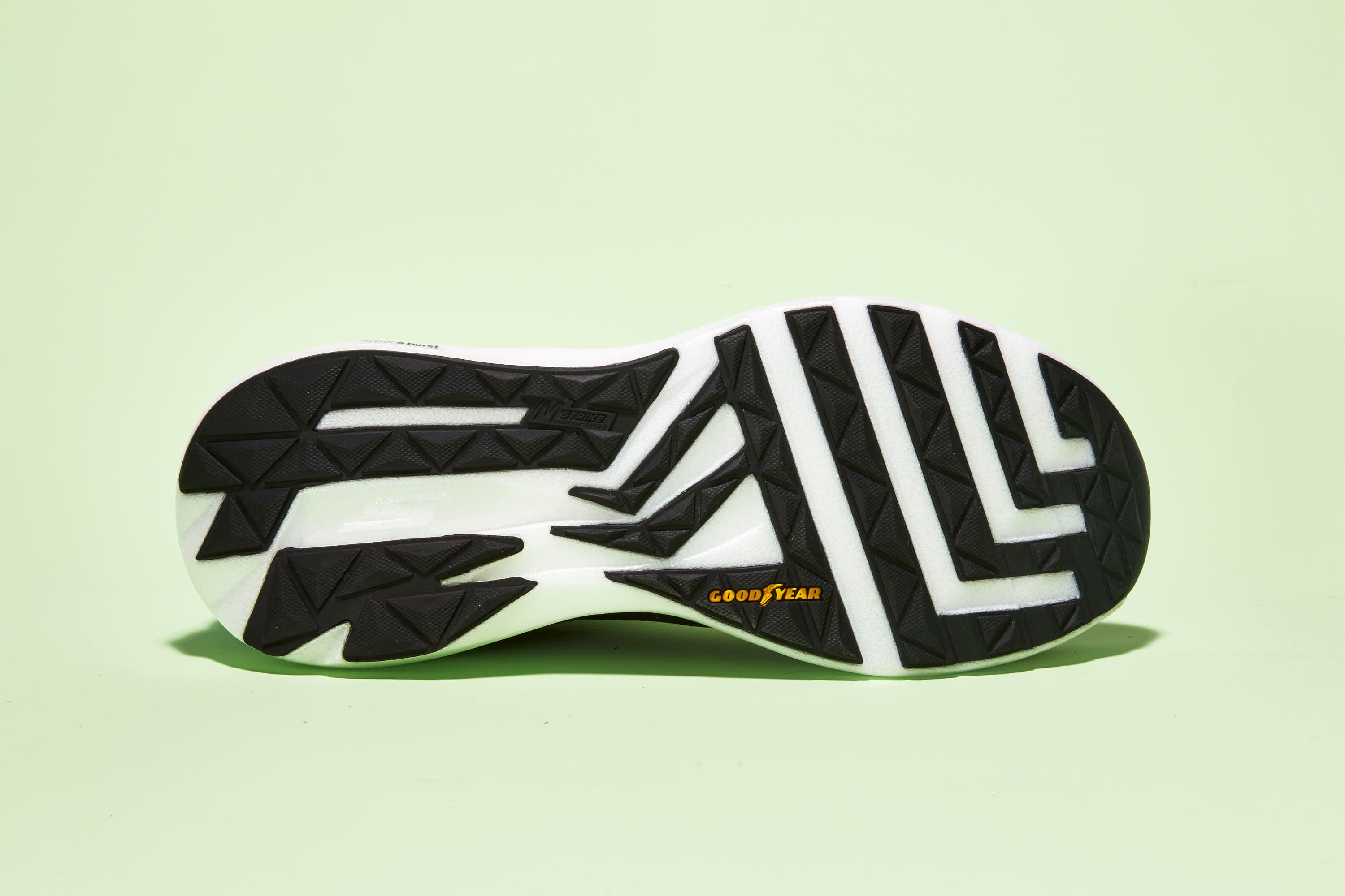 Footwear, White, Black, Shoe, Green, Sneakers, Athletic shoe, Tennis shoe, Walking shoe, Logo, 