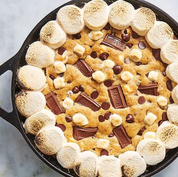s'mores skillet cookie