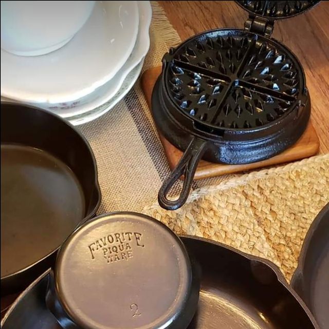 The Ultimate Guide to Buying a Cast Iron Pan