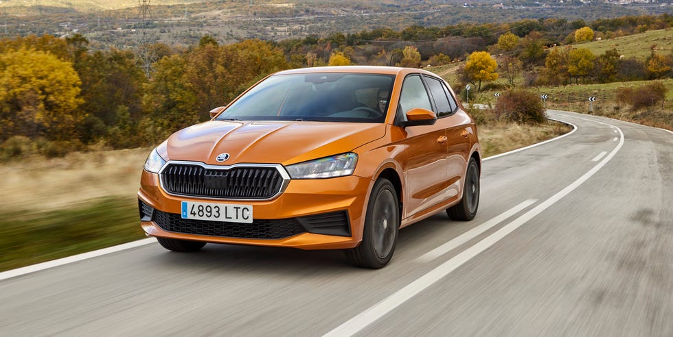 skoda-fabia-road-1-1637153198.jpg