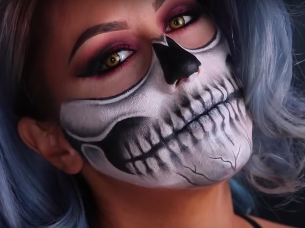 23 Times That Face Paint Was More Terrifying Than Masks Or Special