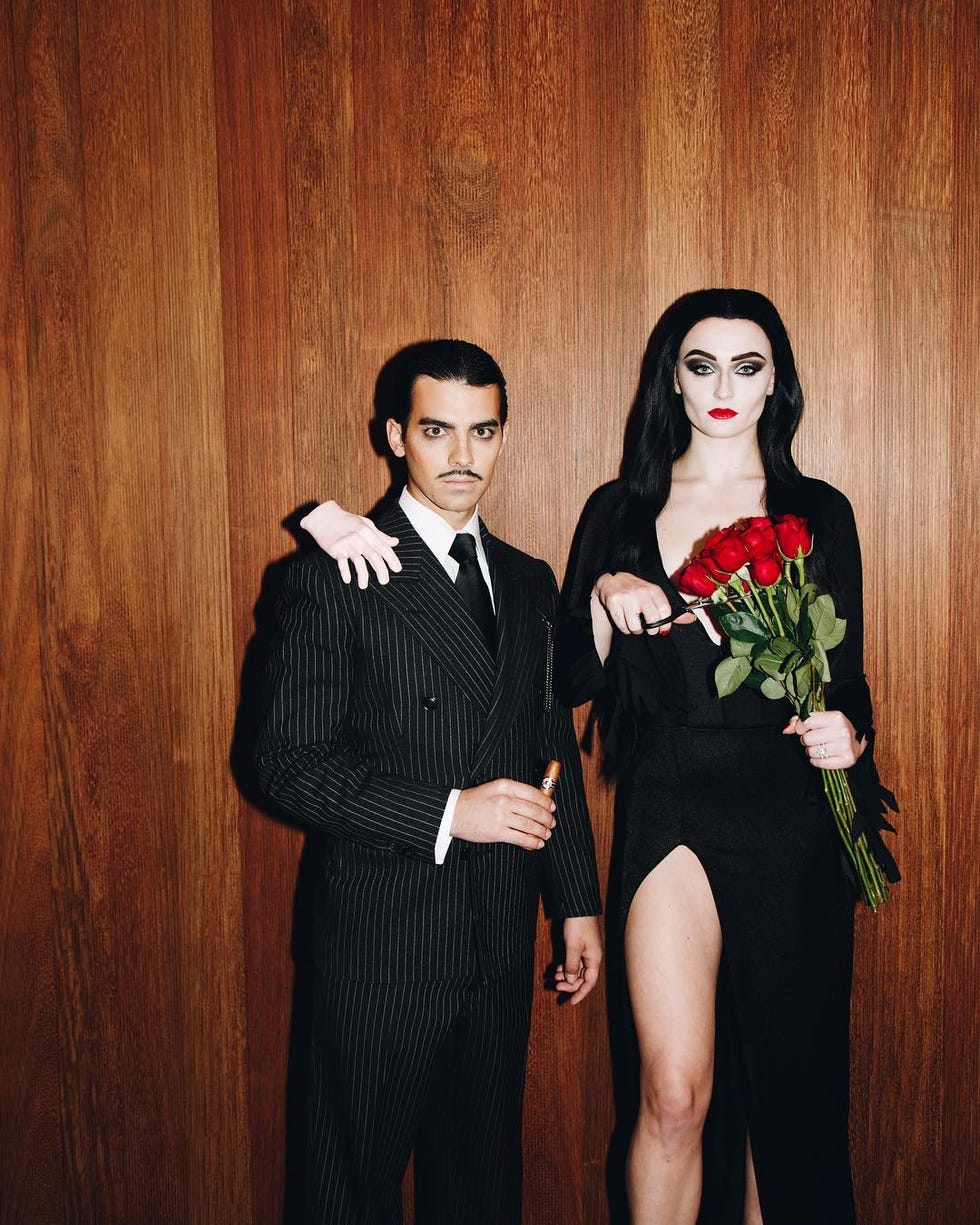 Joe Jonas Sophie Turner Addams Family Halloween Costumes