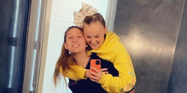 preview for Jojo Siwa Reveals How Life Has Changed Since Coming Out!