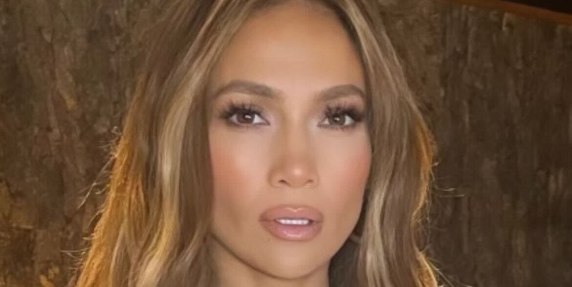 preview for Jennifer Lopez is a Fashion Icon