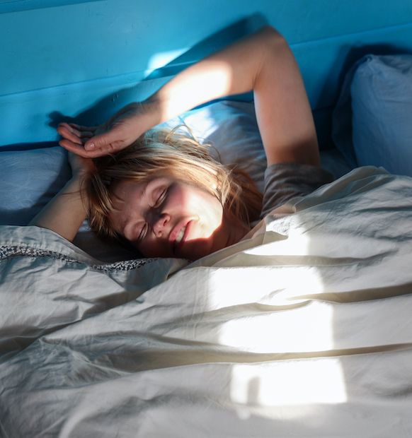 sleeping in a heatwave why you shouldn't sleep naked when hot