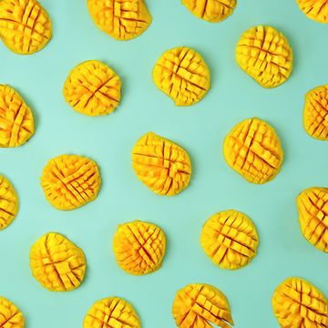Sliced Mangos in Polka Dot Pattern