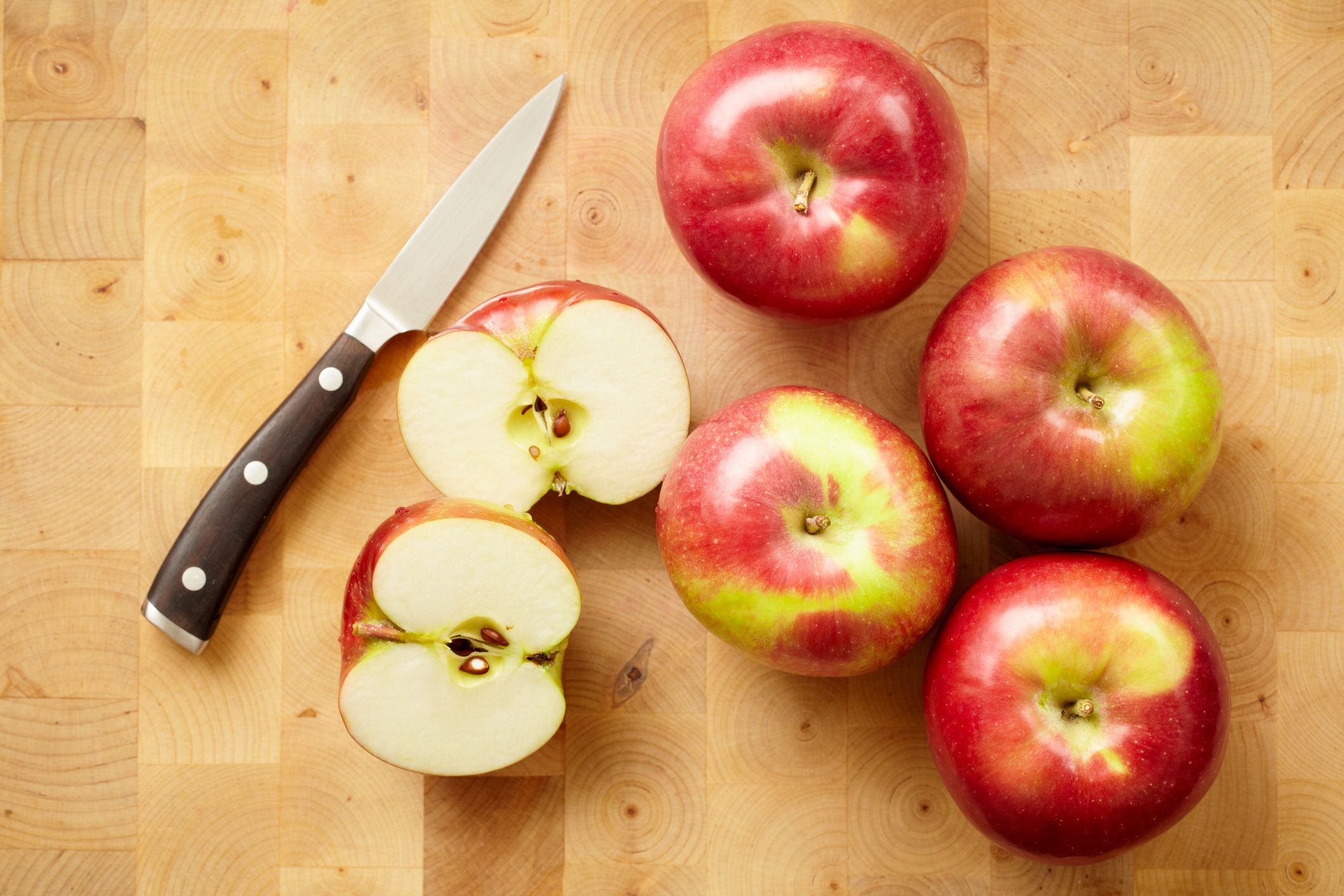 Kitchen Skills: 4 Ways to Cut Apples - Rockit™ Apples
