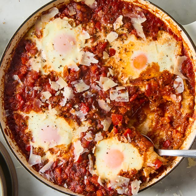 sloppy joe ground beef mixture with eggs