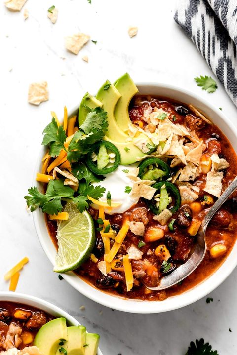 slow cooker taco soup with lime and avocado