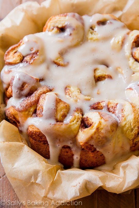 Dish, Food, Cuisine, Cinnamon roll, Sweet Rolls, Dessert, Ingredient, Sticky bun, Baked goods, Glaze, 