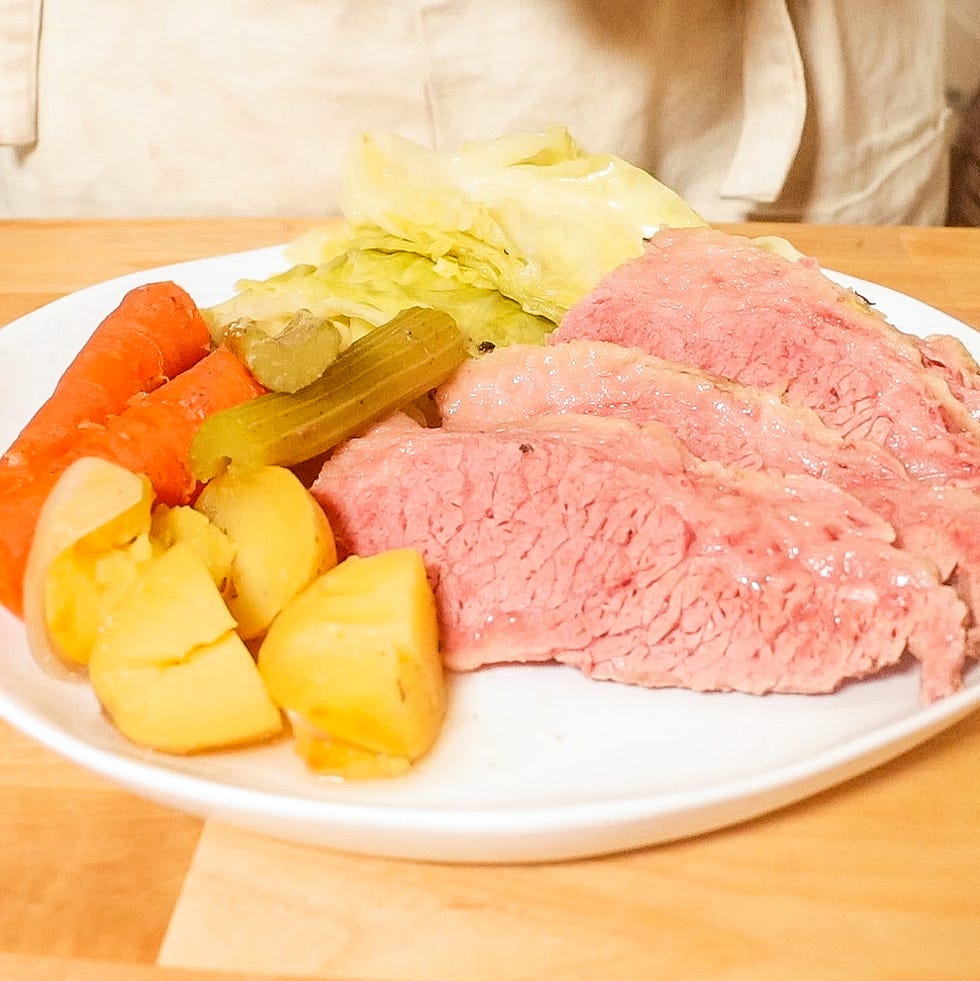 slow cooker corned beef and cabbage