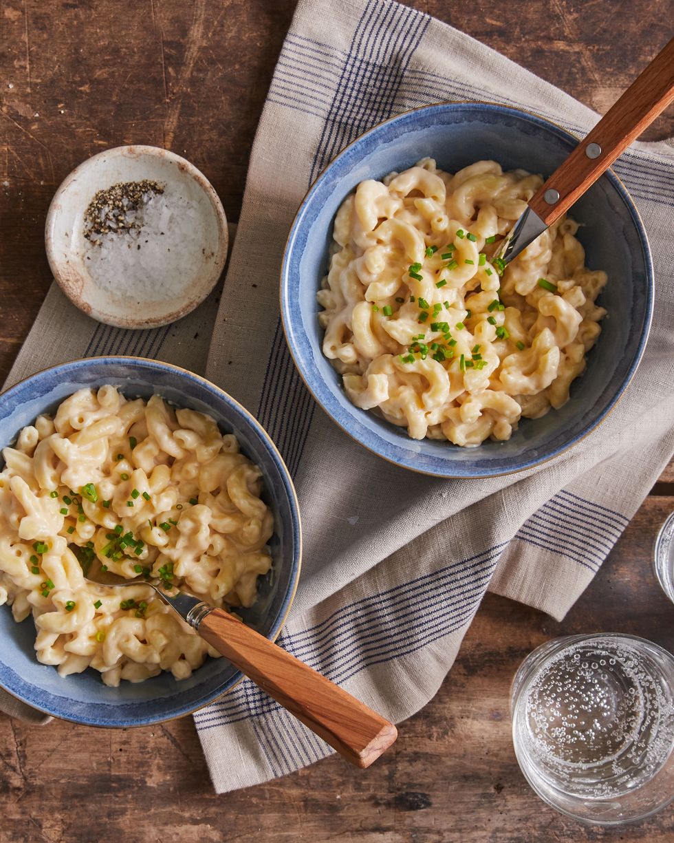two bowls of slow cooker mac and cheese