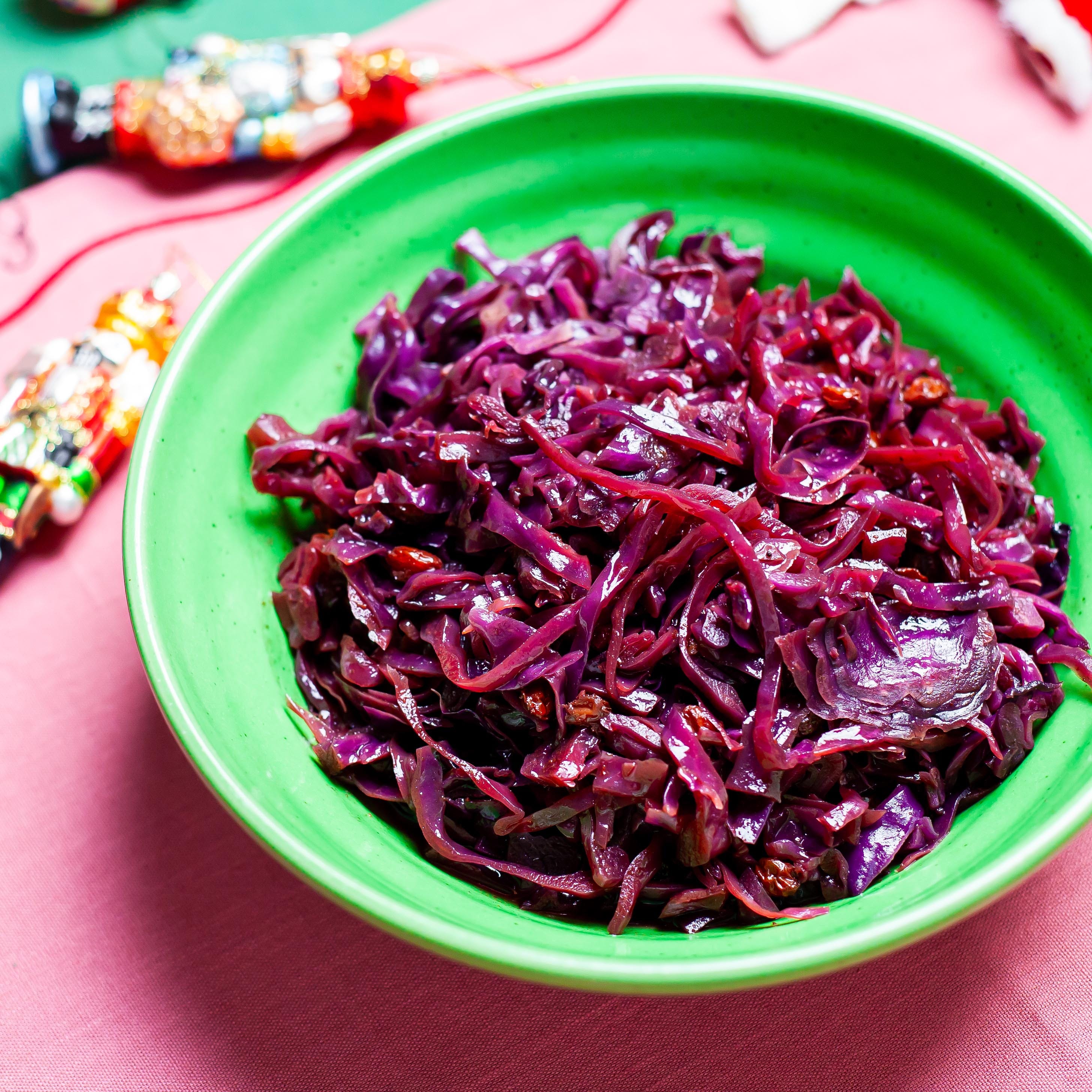 slow cooker red cabbage