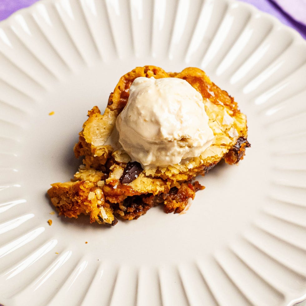 slow cooker salted caramel blondies