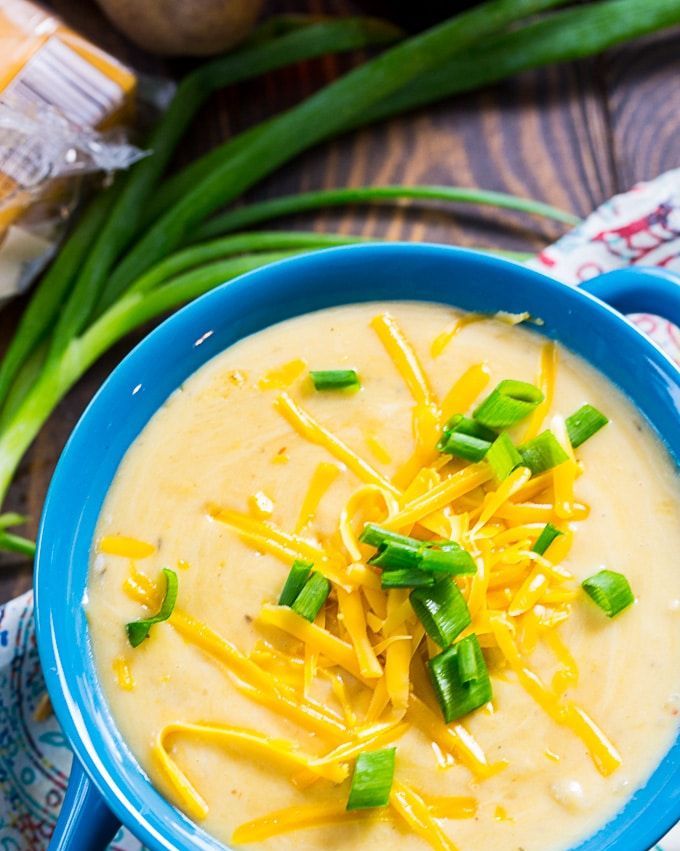 slow cooker creamy potato and beer cheese soup