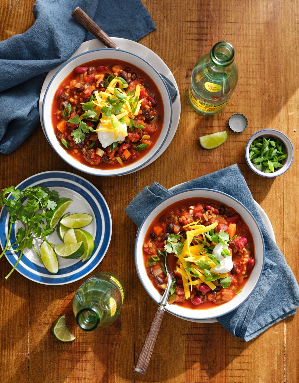 vegetarian chili with grains and beans