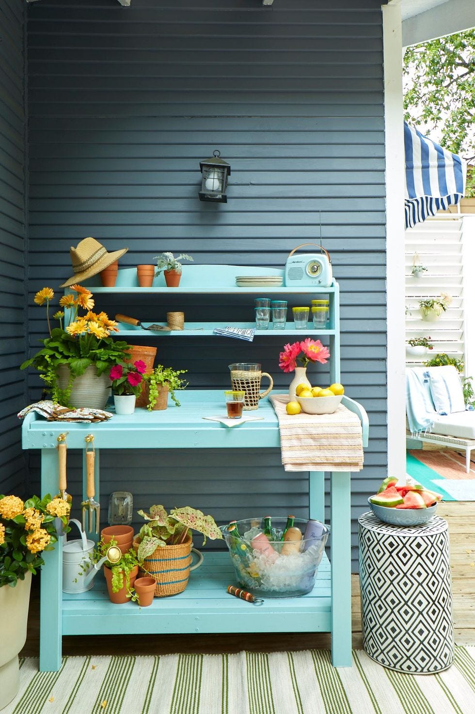 small backyard ideas   garden work bench