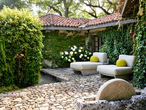 37 Small Backyard Decor Ideas - Landscaping Tips for Small Yards