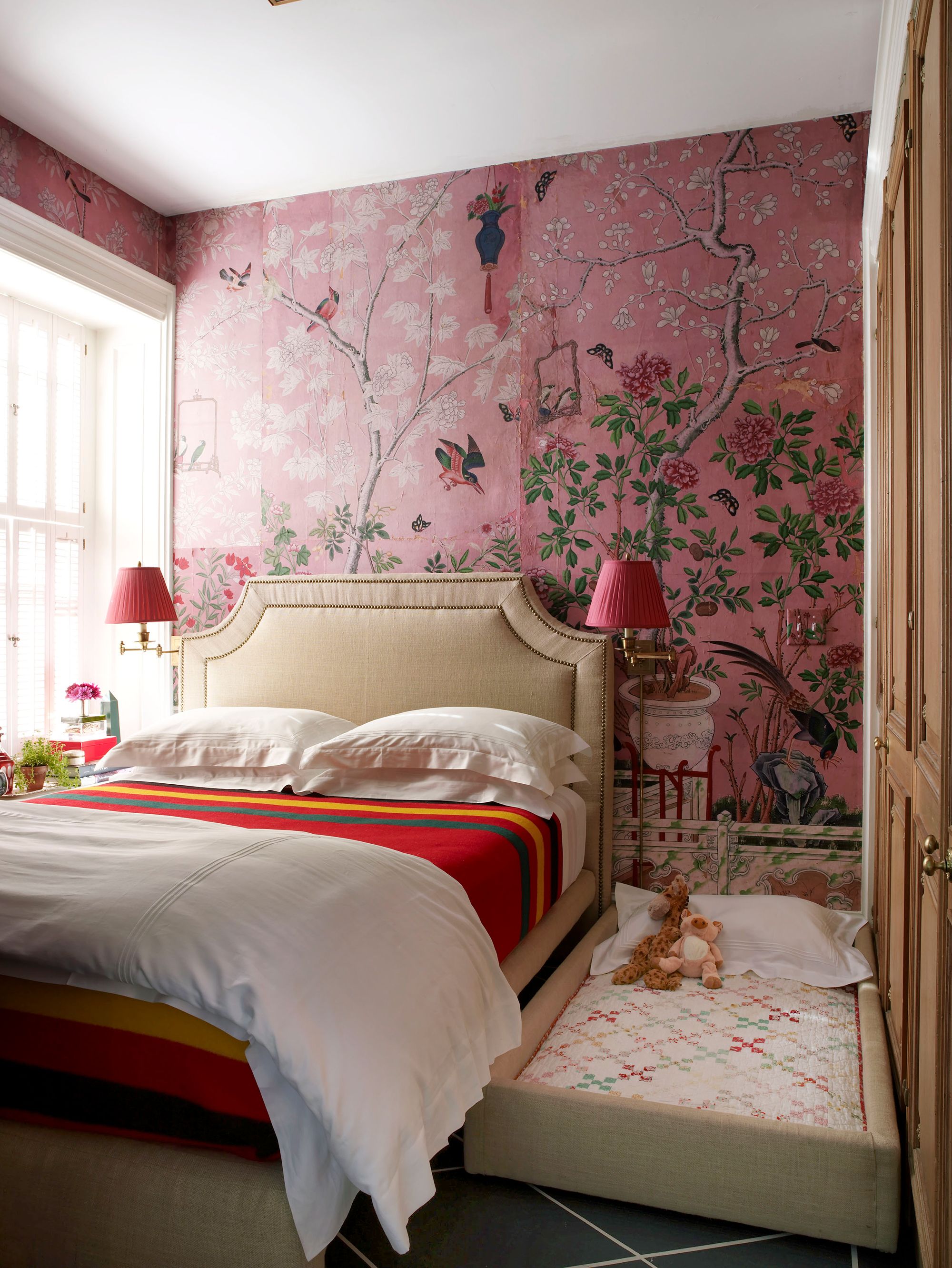 22 Fantastic Pink Room Ideas That Really Look Good