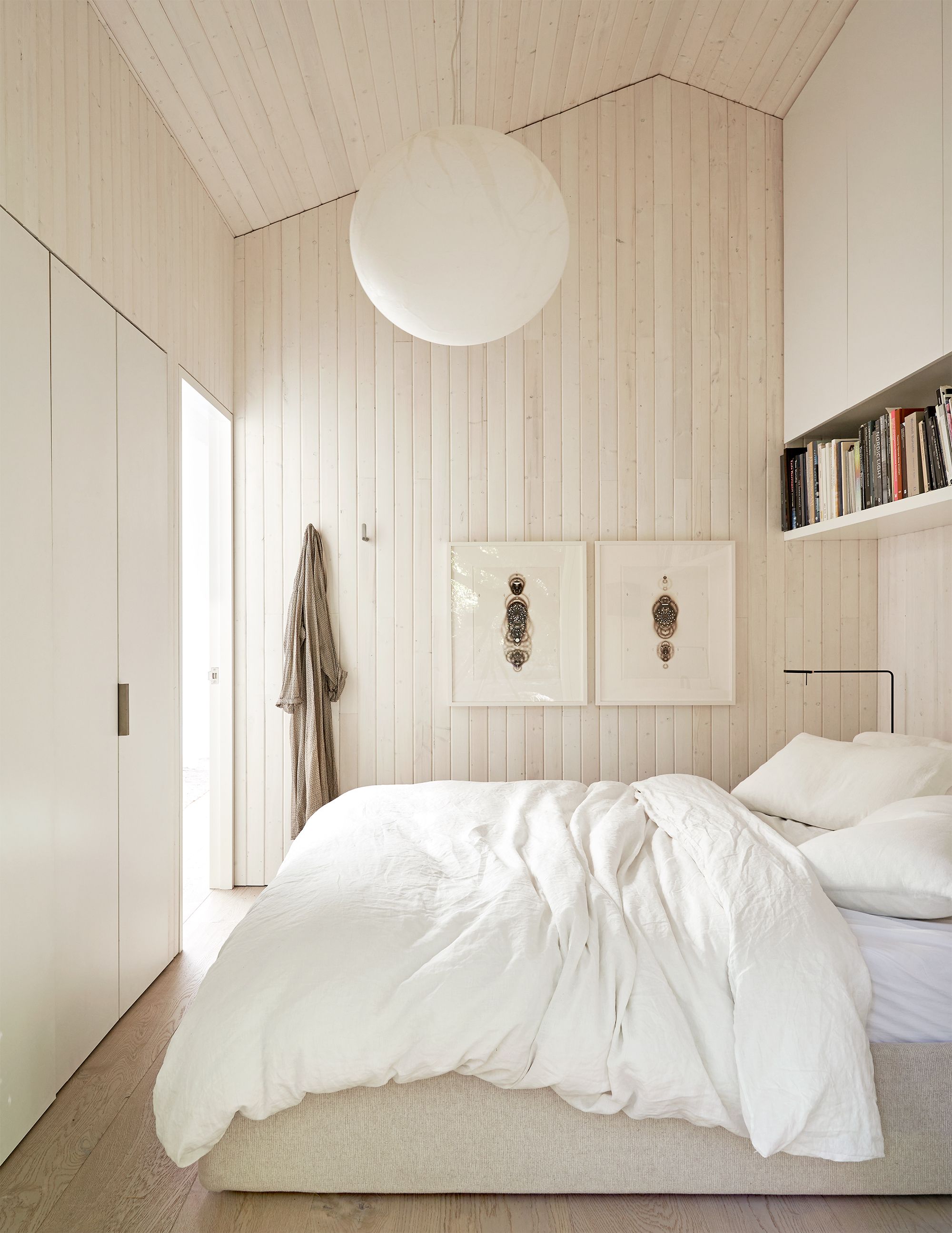 modern bedroom designs for small spaces