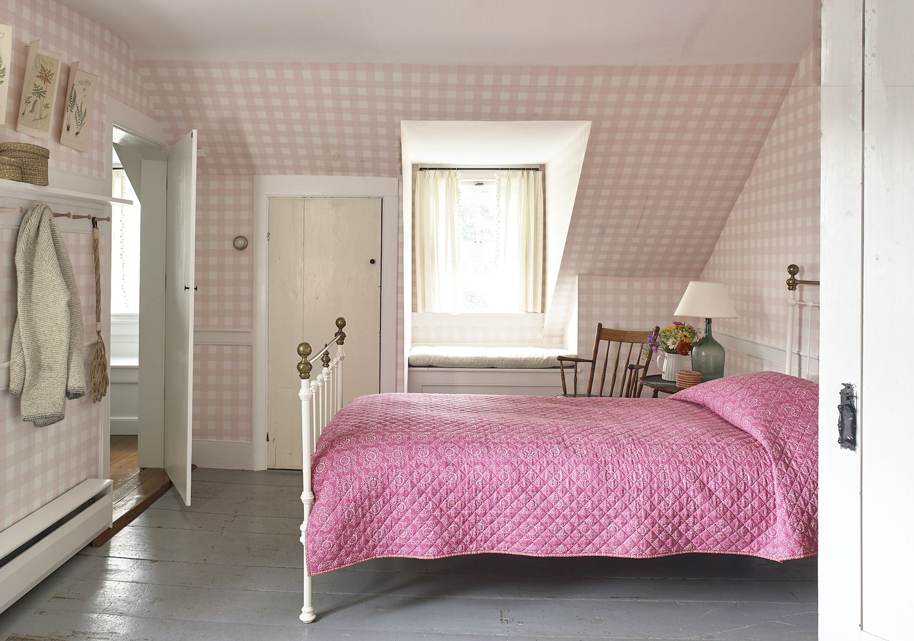 25 Best Attic Bedroom Ideas