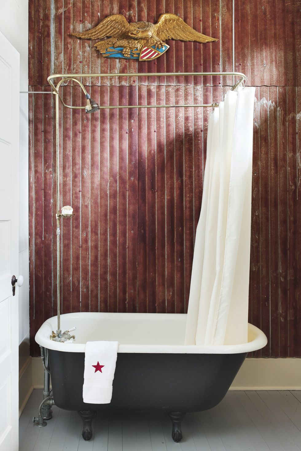 Bathroom, Product, Room, Curtain, Bathtub, Interior design, Shower curtain, Wall, Plumbing fixture, Tile, 