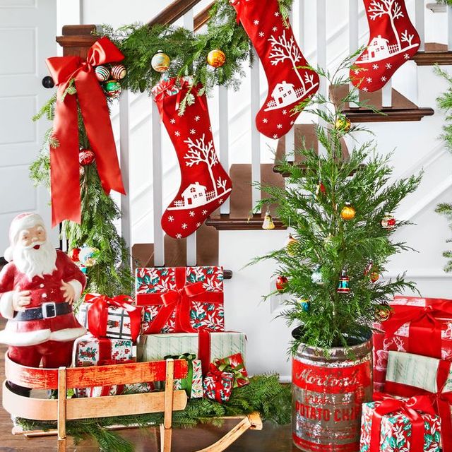 48 Best Small Christmas Trees - Ideas for Decorating Mini Trees