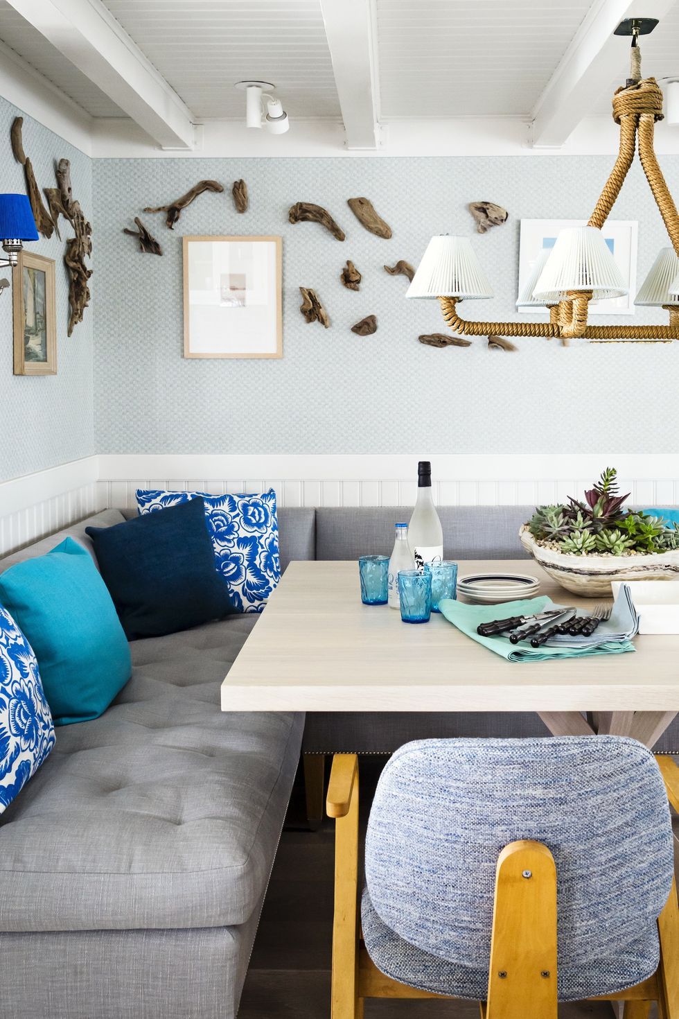 Breakfast Table Ideas for Small Spaces