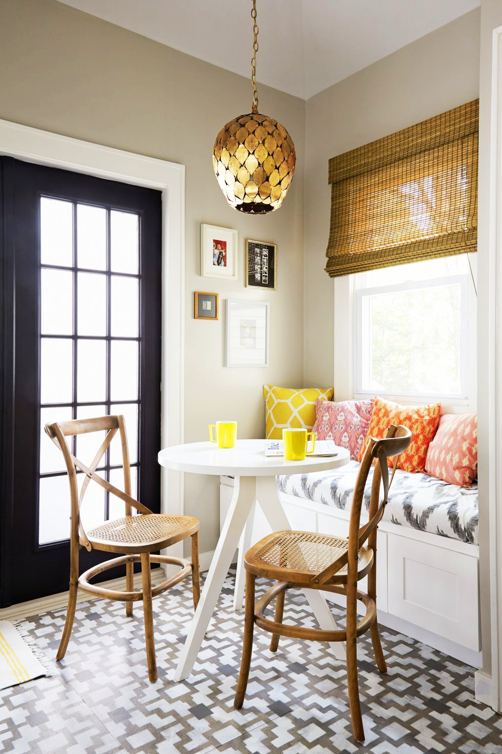 kitchen and dining room designs for small spaces