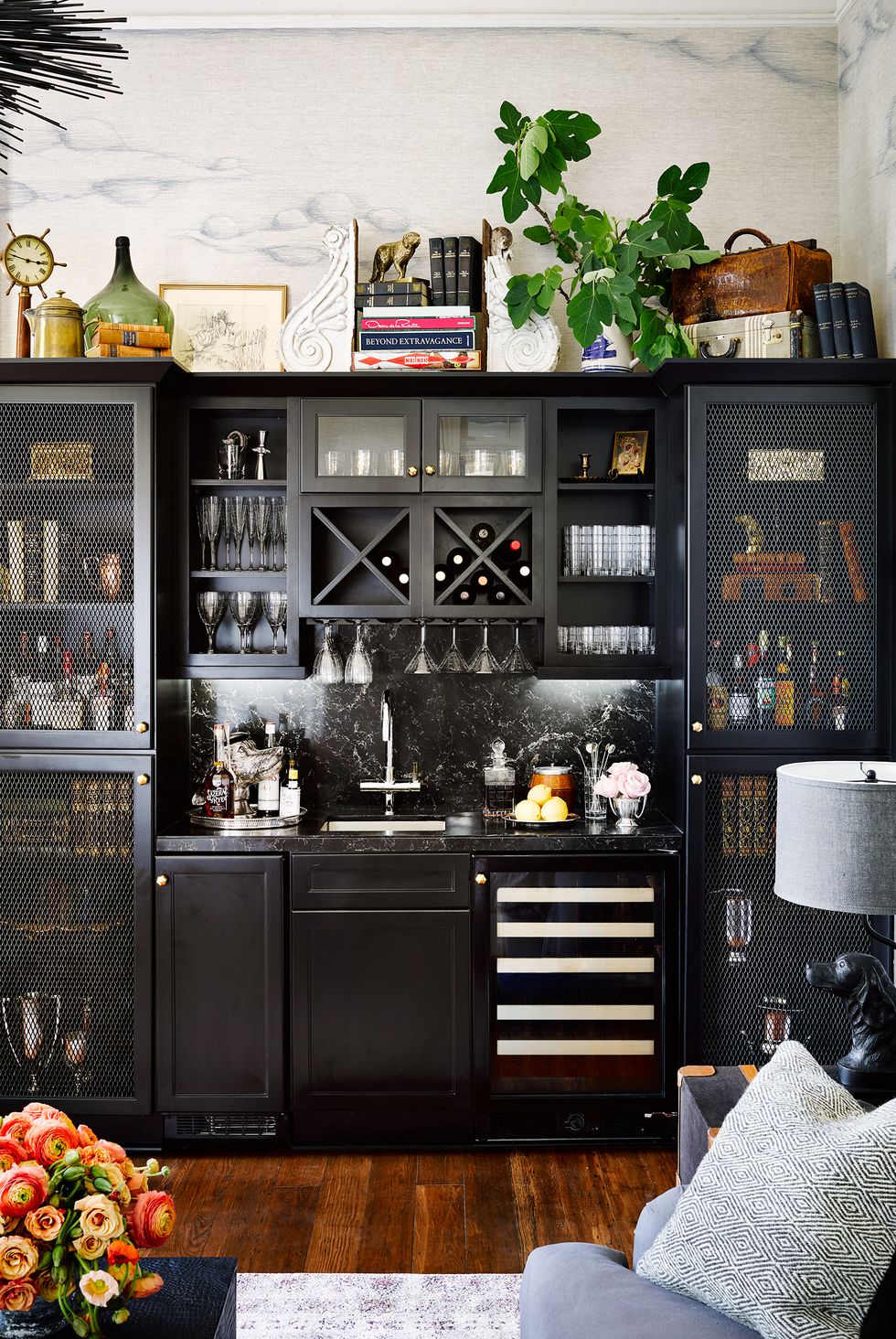 Home Bar Design - Latest Trends in Upscale Bars at Home