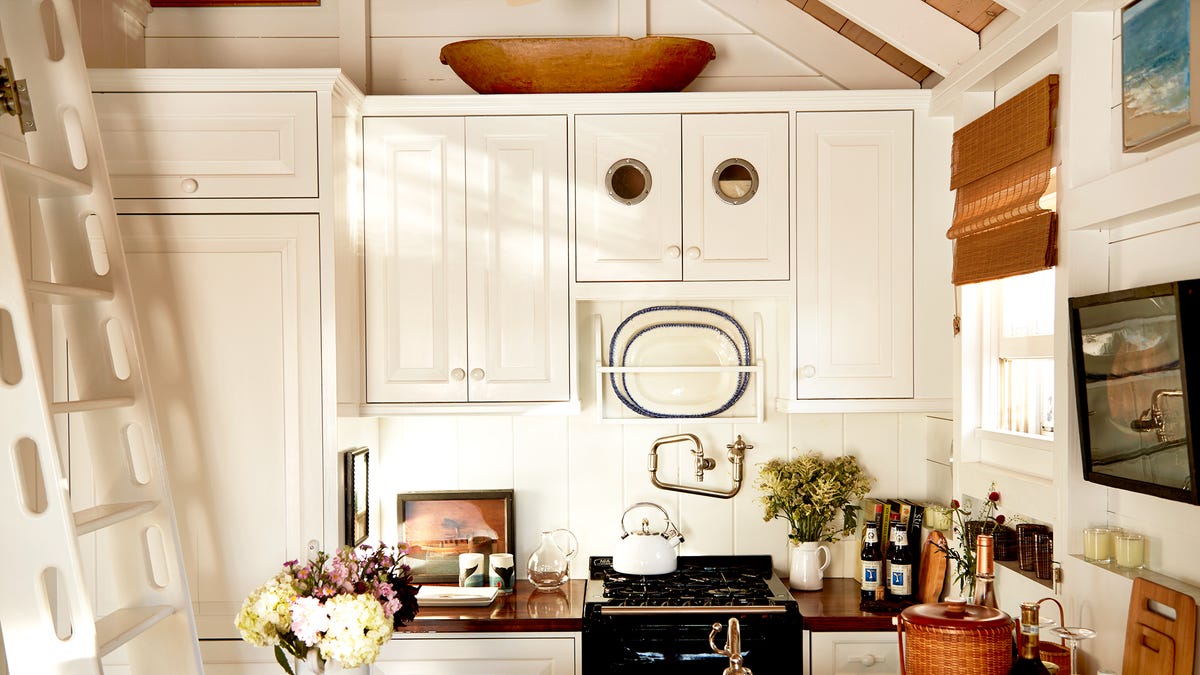 30 Beige Kitchen Ideas (Cabinets, Countertops & Backsplash