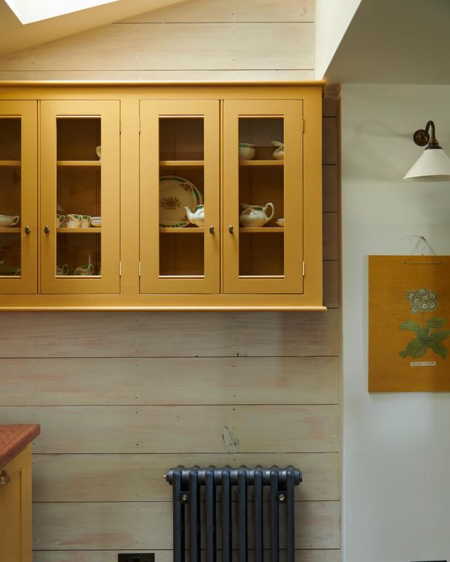 small kitchen ideas overhead cabinets