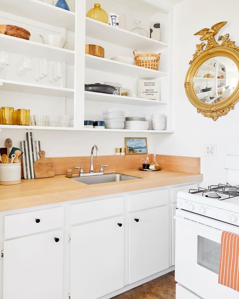 small kitchen idea, white kitchen with gold mirror