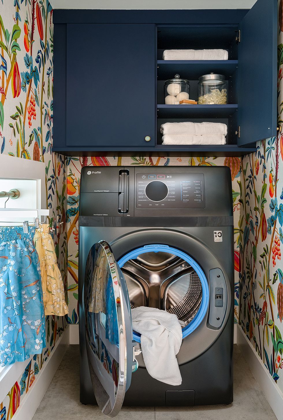 50 Modern Small Laundry Room Ideas and Photos