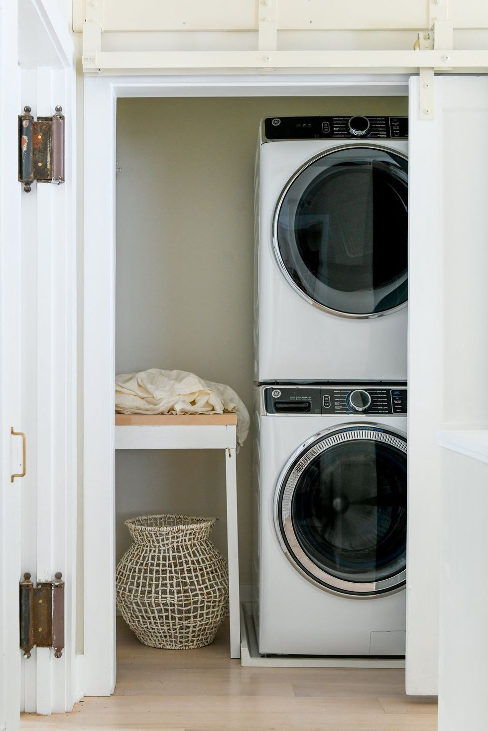 48 Best Laundry room shelving ideas