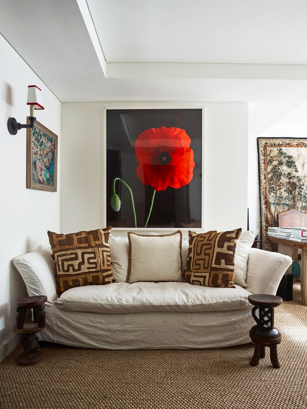 3 Ways to Work Around a Red Sofa When Styling Your Living Room