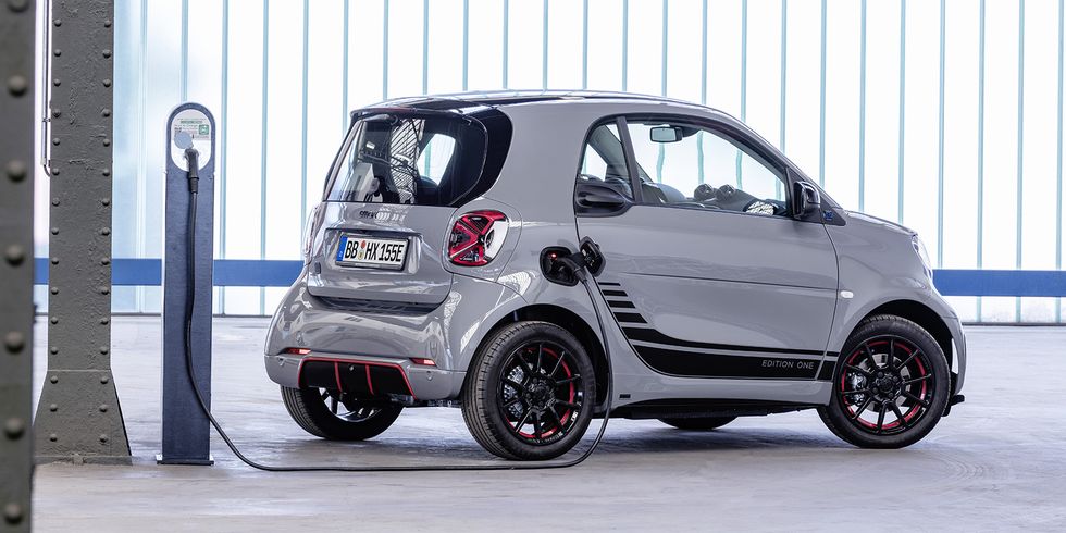 smart EQ fortwo coupé trasera