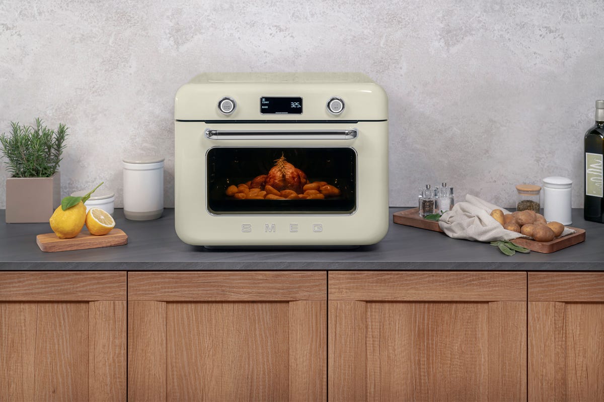 Smeg is launching an impressive 10-in-1 countertop oven