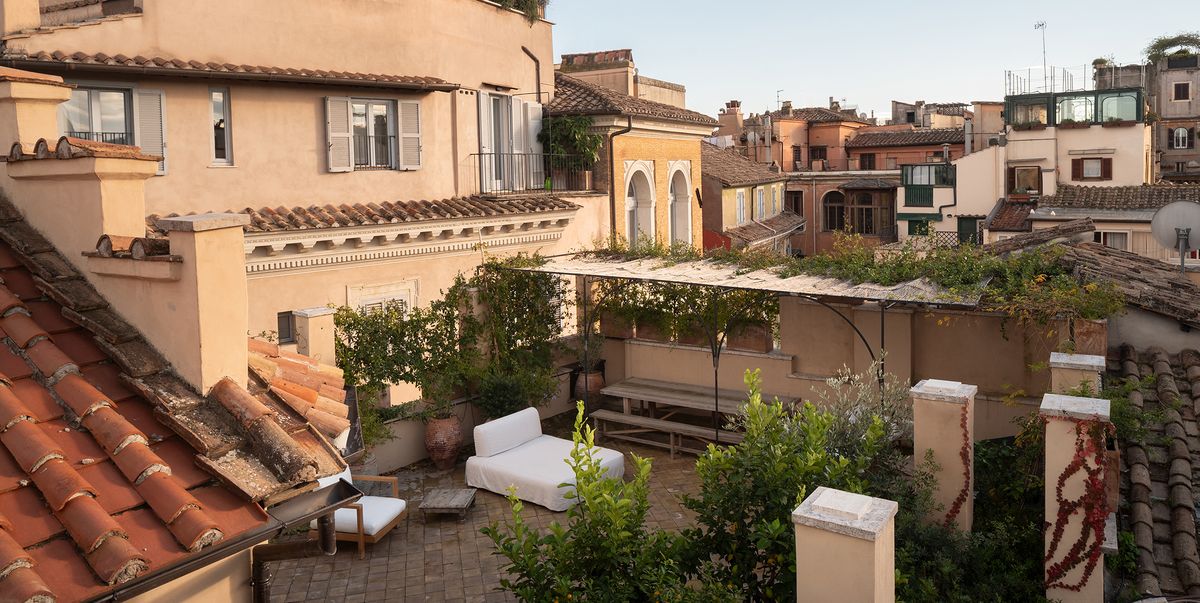 Dentro l'attico di Thom Yorke a Roma, che negli anni Ottanta fu casa di Italo Calvino