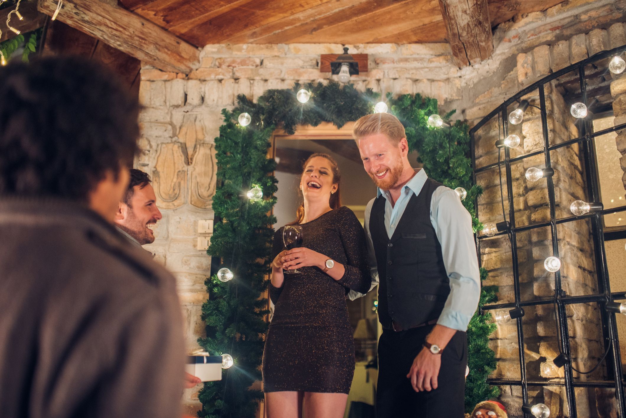 10 Tips to Host a Holiday Party, According to Event Planners