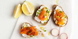 smoked salmon bread, bruschetta with salmon,  salmon sandwich, tartines