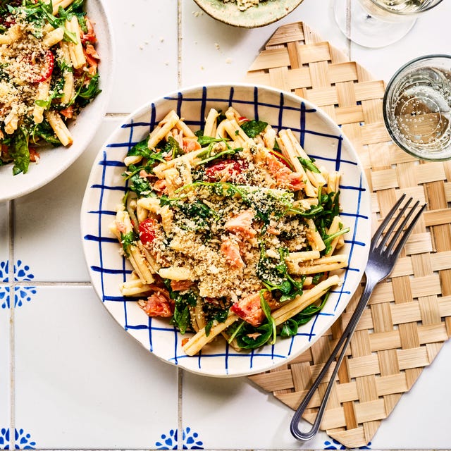 smoked salmon pasta