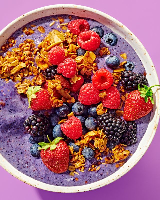 spiced blueberry smoothie bowl breakfast