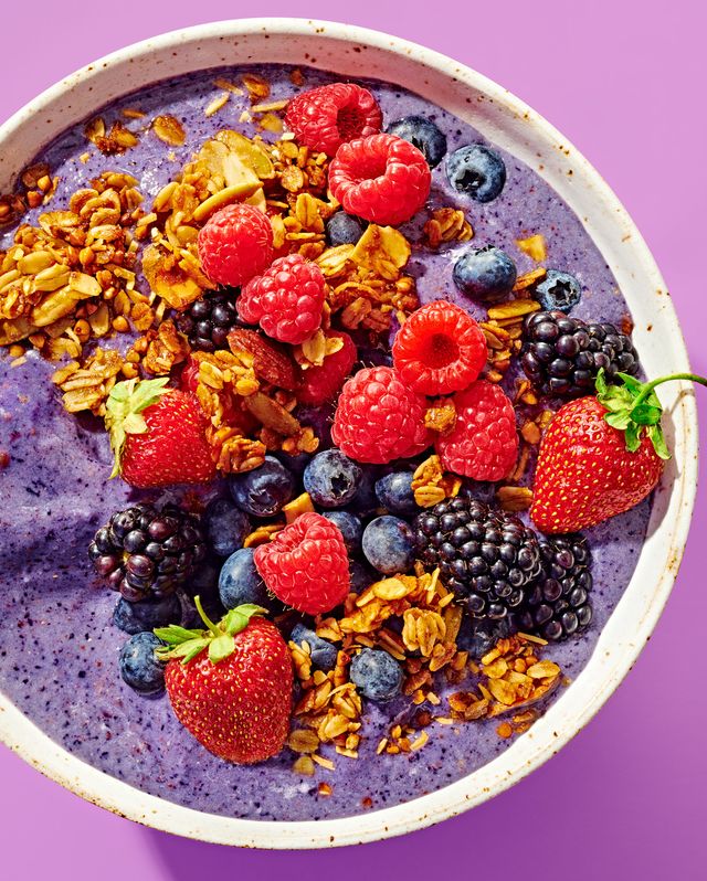 spiced blueberry smoothie bowl breakfast