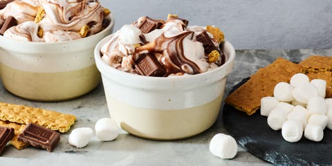 s'mores fluff with graham crackers