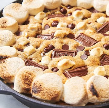 s'mores skillet cookie