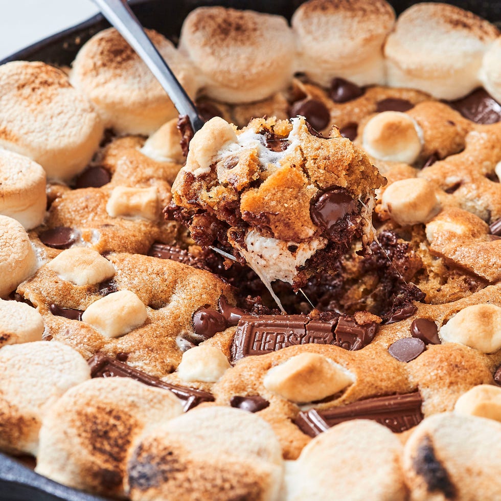 s'mores skillet cookie with hershey bars and marshmallows
