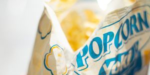 Snack sani: i popcorn sono meglio di patatine e salatini